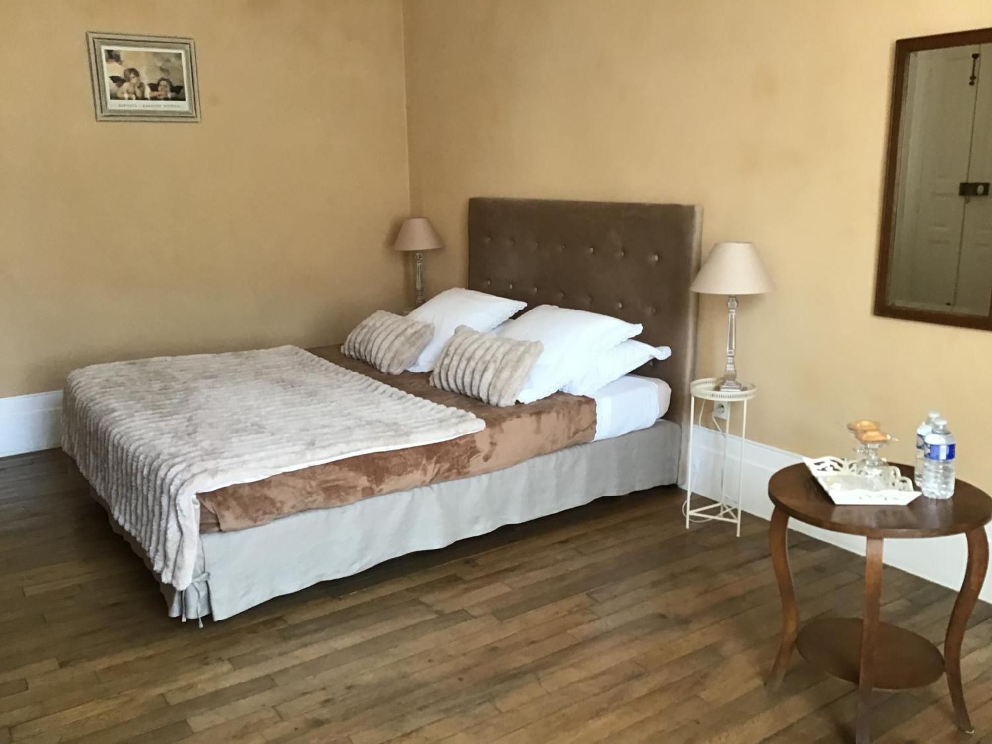 Aux Anges Gardiens Carcassonne Ngoại thất bức ảnh